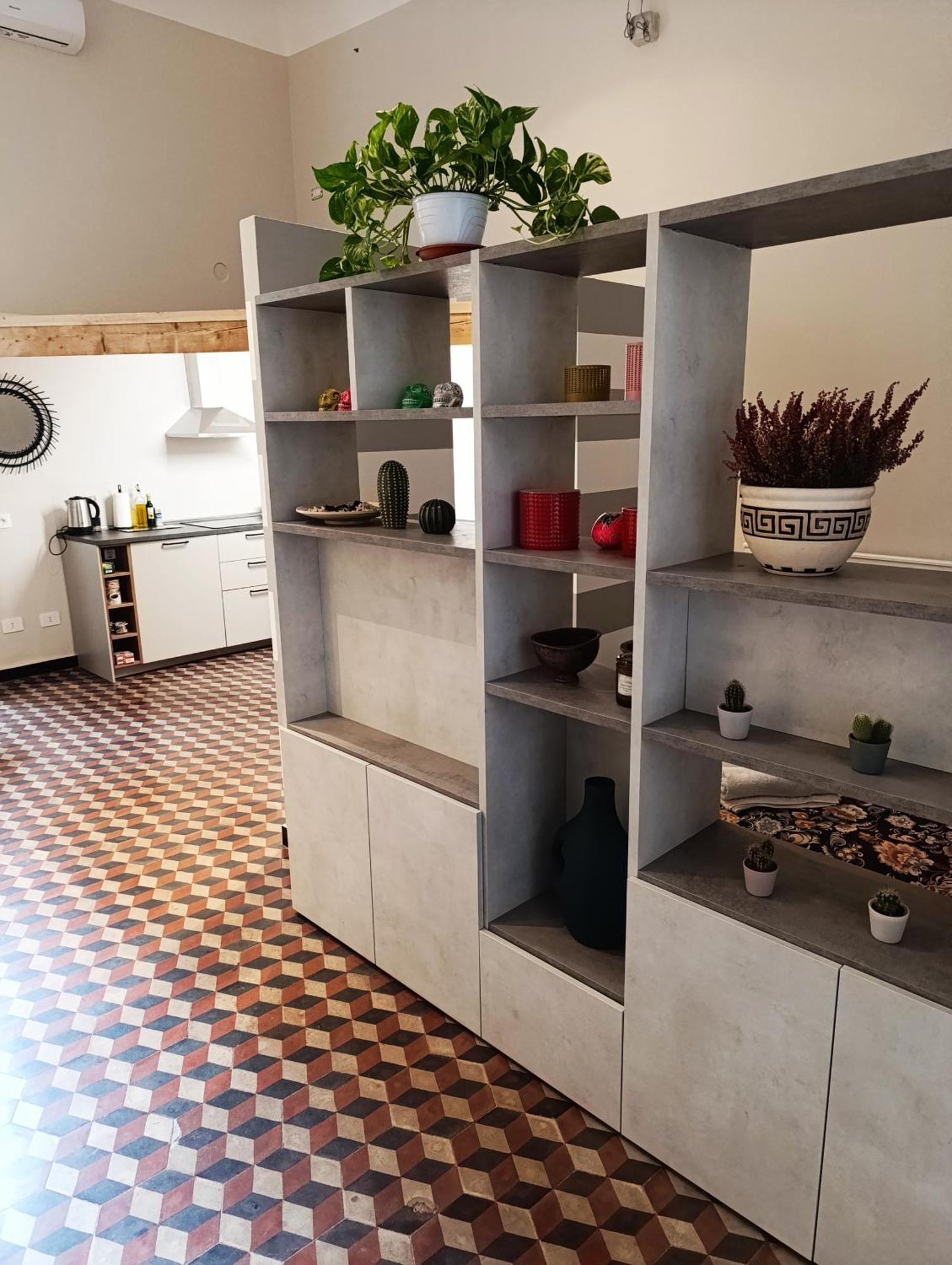 Renovated With Balcony In San Lorenzo - With Elevator Apartment *