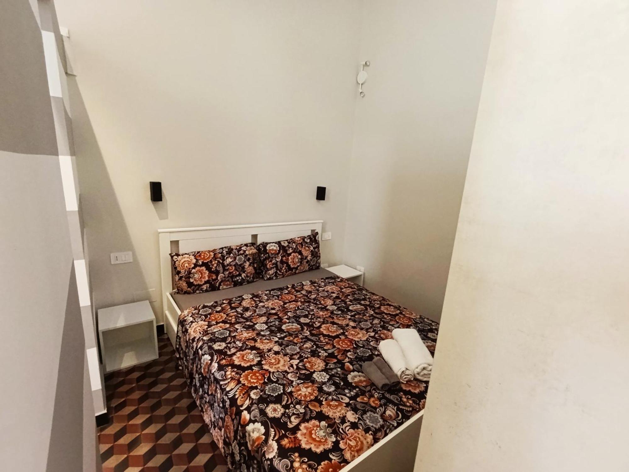 Renovated With Balcony In San Lorenzo - With Elevator * Genoa